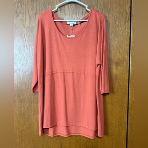 Simply Noelle Women's Rust Top NWT